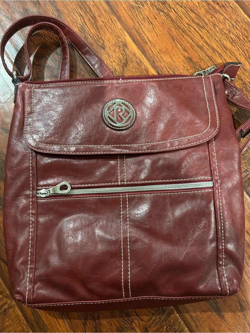 Relic Burgundy Crossbody Bag with Front Zip Pocket